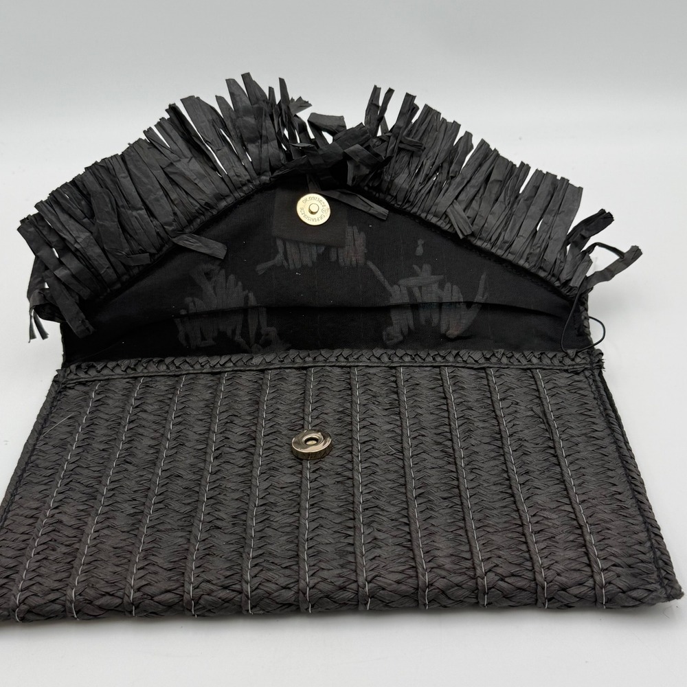BTB Los Angeles Black Woven Raffia Heart Fringe Clutch Bag New - Picture 4 of 9